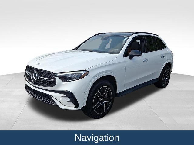 Used 2023 Mercedes-Benz GLC 300 4MATIC image 4