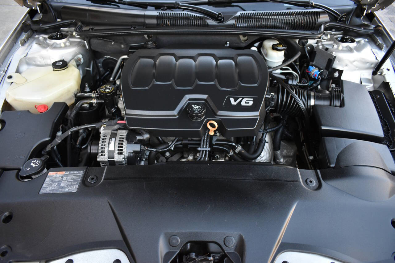Used 2011 Buick Lucerne CX FWD image 43
