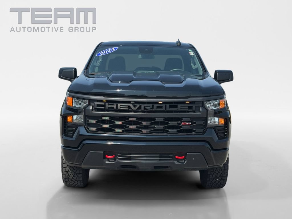Used 2024 Chevrolet Silverado 1500 Custom Trail Boss AWD/4WD image 2