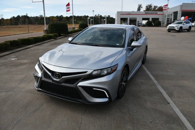 Used 2024 Toyota Camry SE