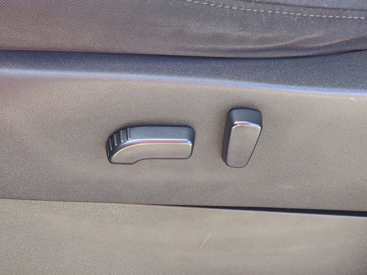 Certified 2023 Nissan Frontier SV AWD/4WD image 17