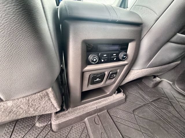 Used 2020 Chevrolet Traverse Premier w/ LPO, Floor Liner Package FWD image 20