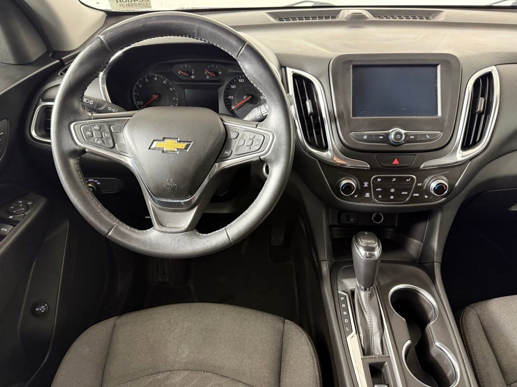 Used 2018 Chevrolet Equinox LT image 3