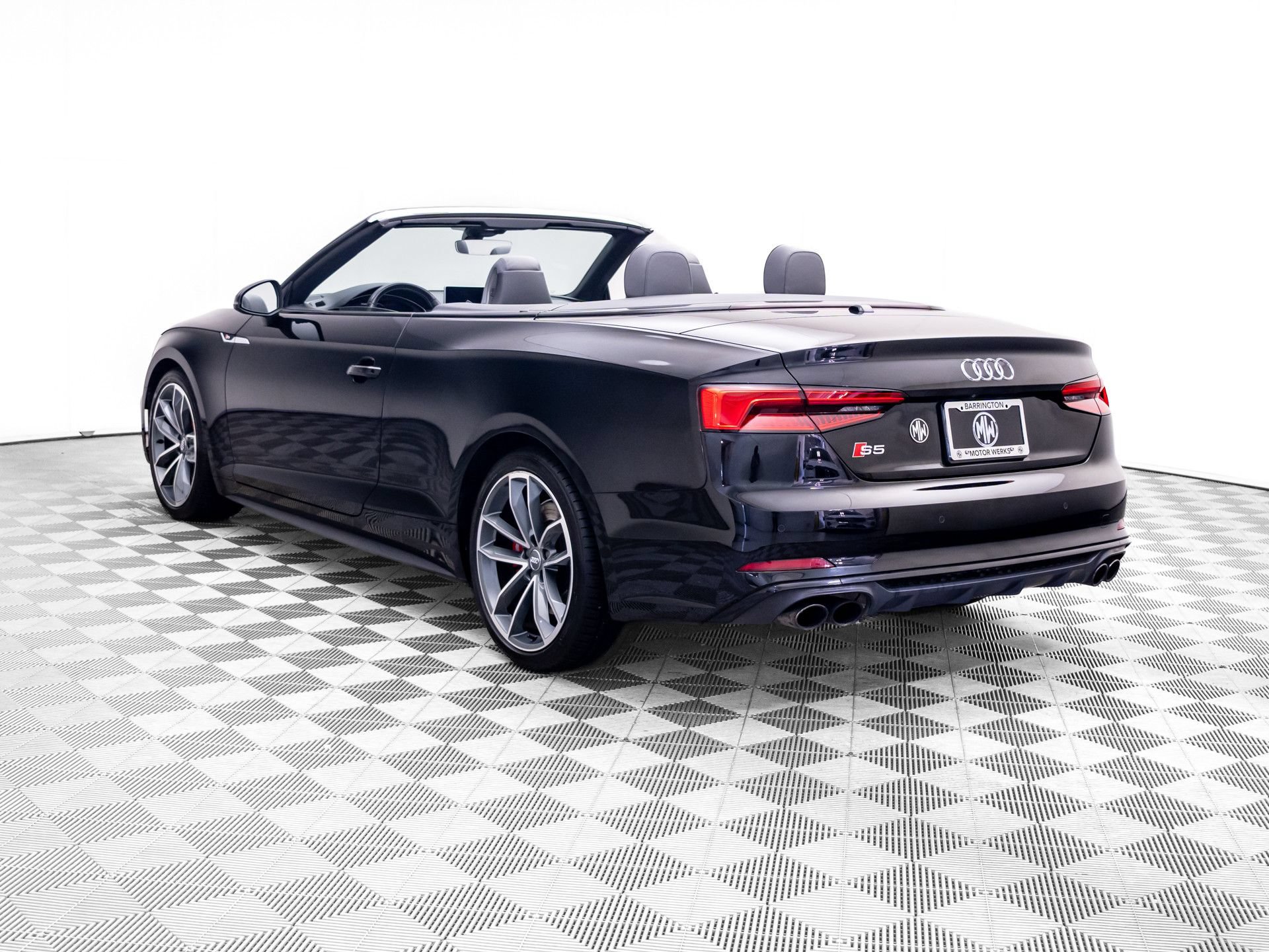 Used 2018 Audi S5 Premium Plus w/ Navigation Package AWD/4WD video 3