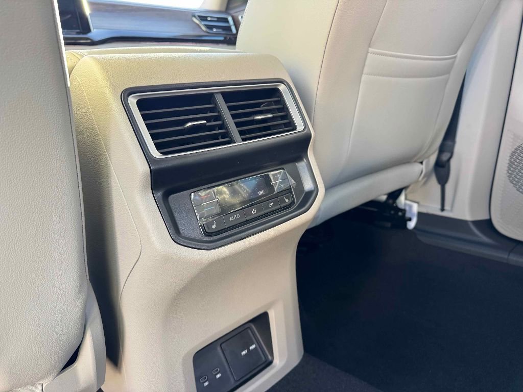 New 2026 Volkswagen Atlas SEL Premium R-Line image 26