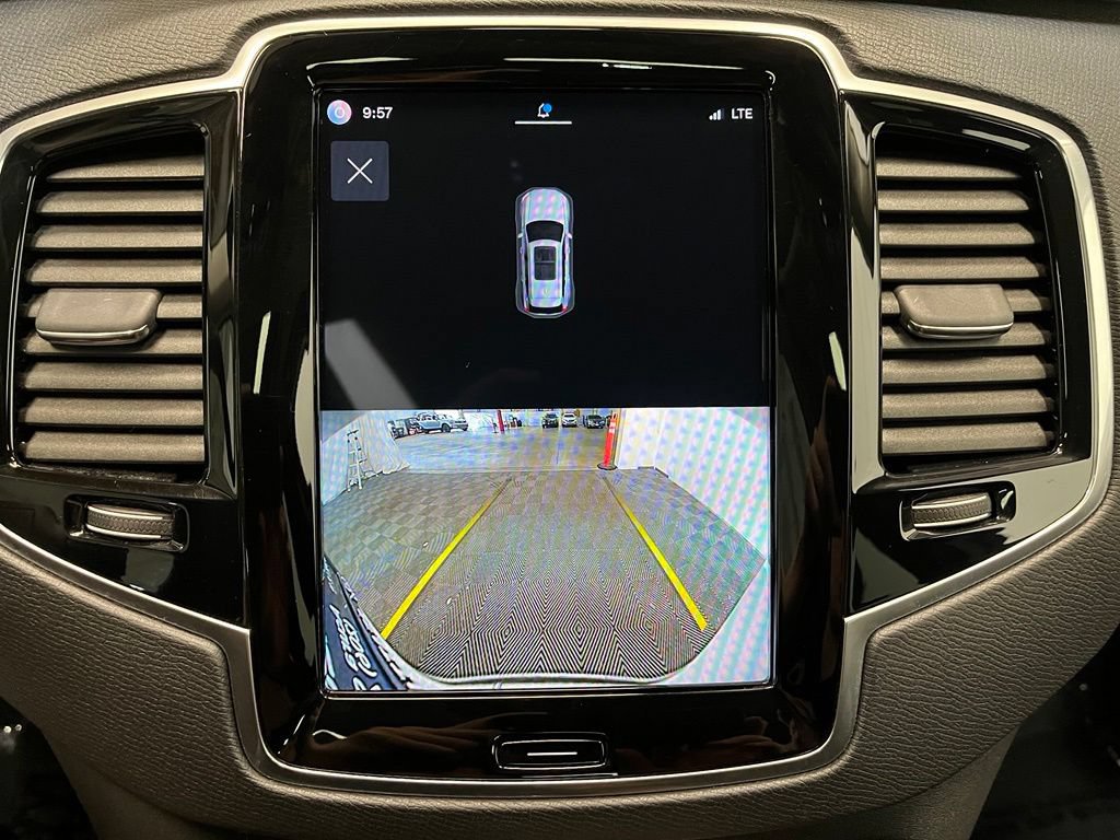 Used 2023 Volvo XC90 B6 Plus AWD/4WD image 8