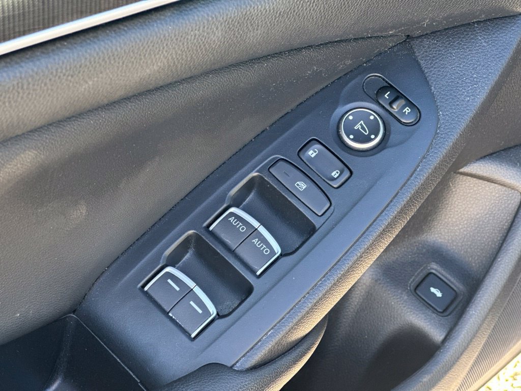 Used 2019 Honda Accord Sport image 14