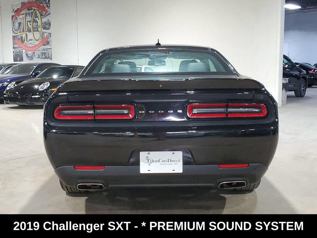 Used 2019 Dodge Challenger SXT w/ Plus Package RWD image 11