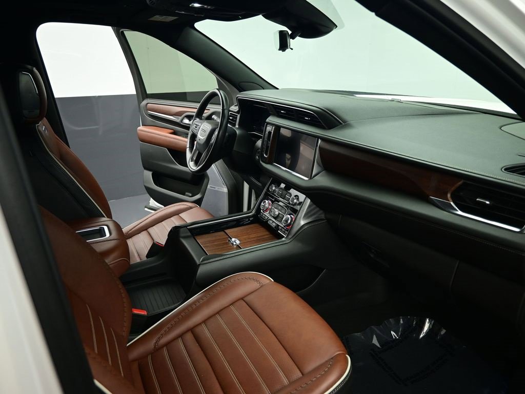 Used 2023 GMC Yukon XL Denali Ultimate image 31
