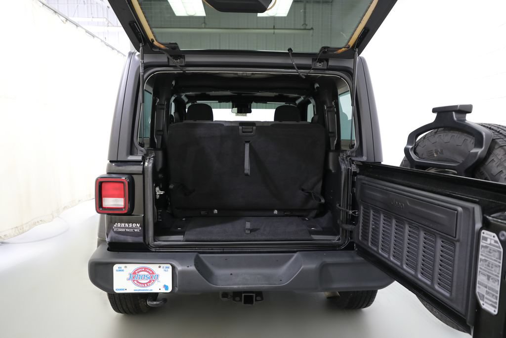 Used 2024 Jeep Wrangler Sport AWD/4WD image 17