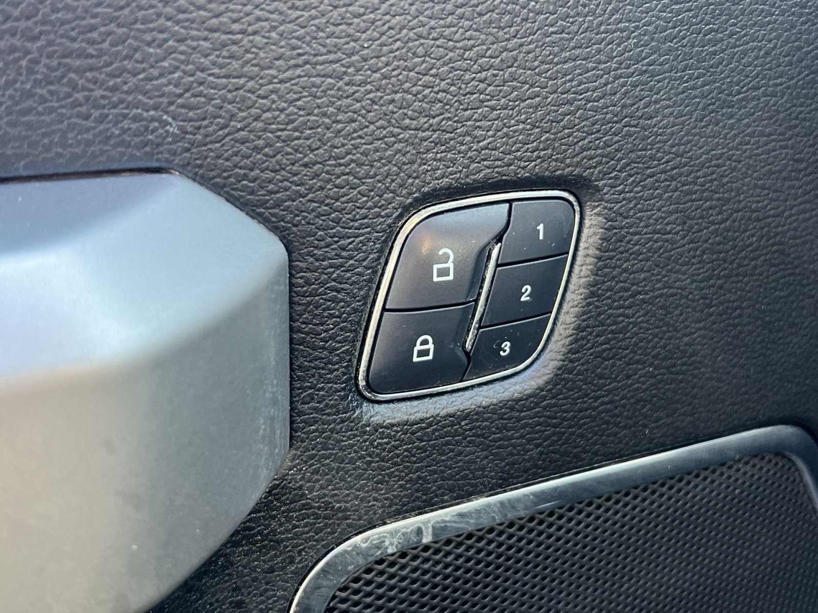 Used 2018 Ford F150 Lariat RWD image 26