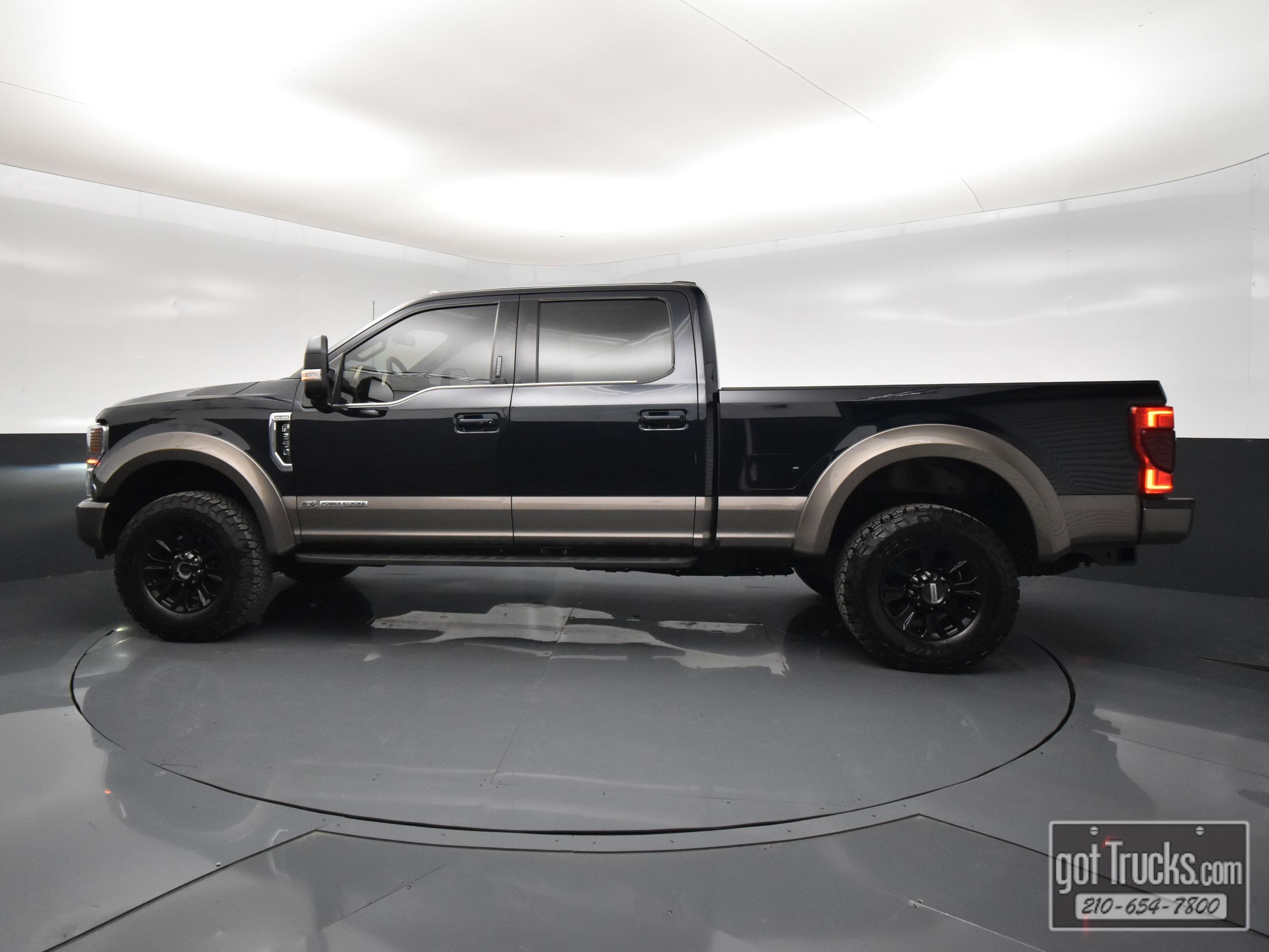 Used 2022 Ford F350 King Ranch w/ Tremor Off-Road Package AWD/4WD image 3