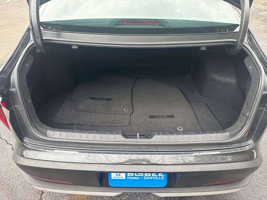Used 2025 Kia K4 EX image 31