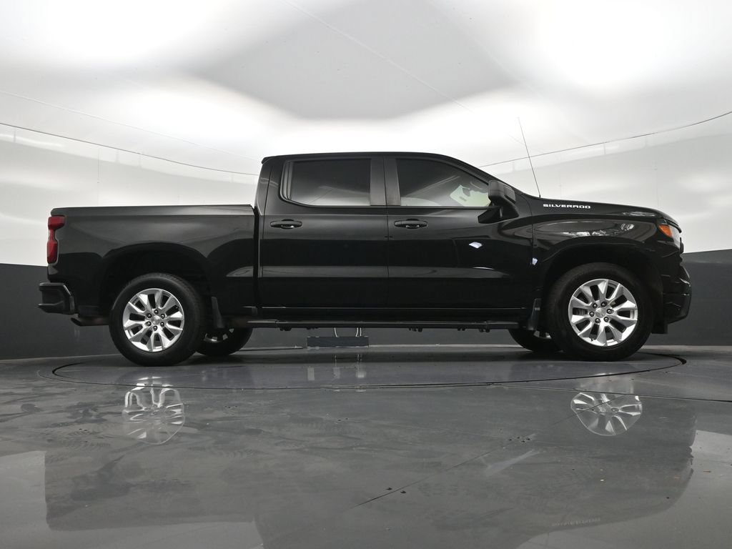 Used 2024 Chevrolet Silverado 1500 Custom RWD image 28