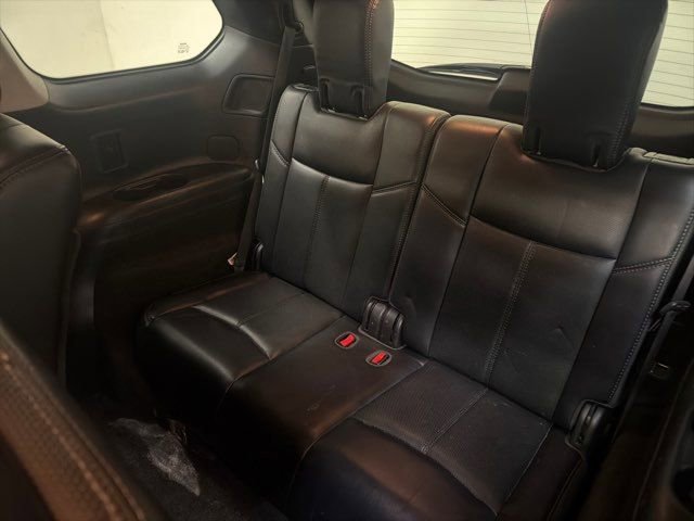 Used 2019 Nissan Pathfinder Platinum image 10