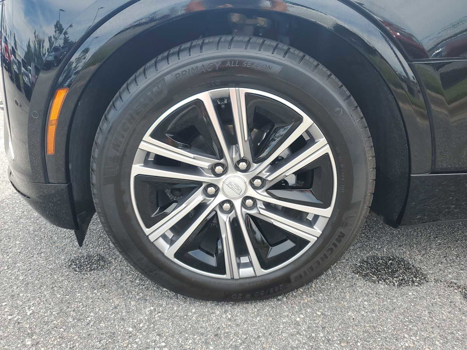 New 2025 Cadillac Lyriq Luxury image 10