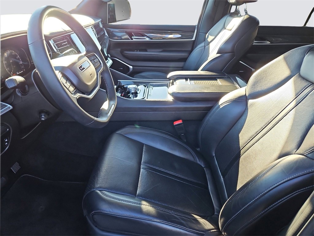 Used 2022 Jeep Wagoneer Series II w/ Premium Group I image 37