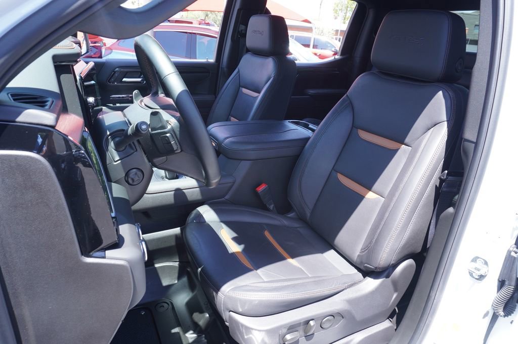 Certified 2025 GMC Sierra 1500 AT4 AWD/4WD image 14