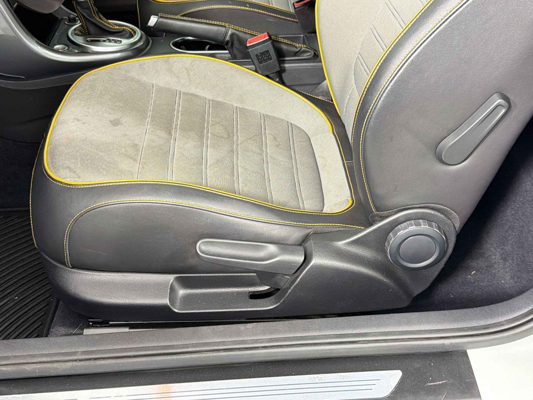 Used 2017 Volkswagen Beetle 1.8T Dune image 16