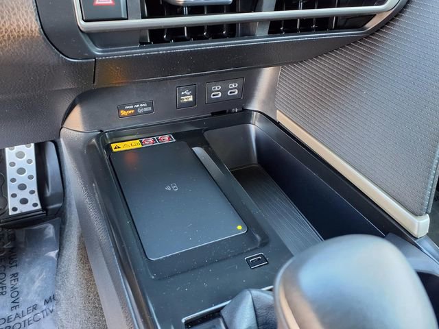 Used 2025 Toyota Camry SE FWD image 19