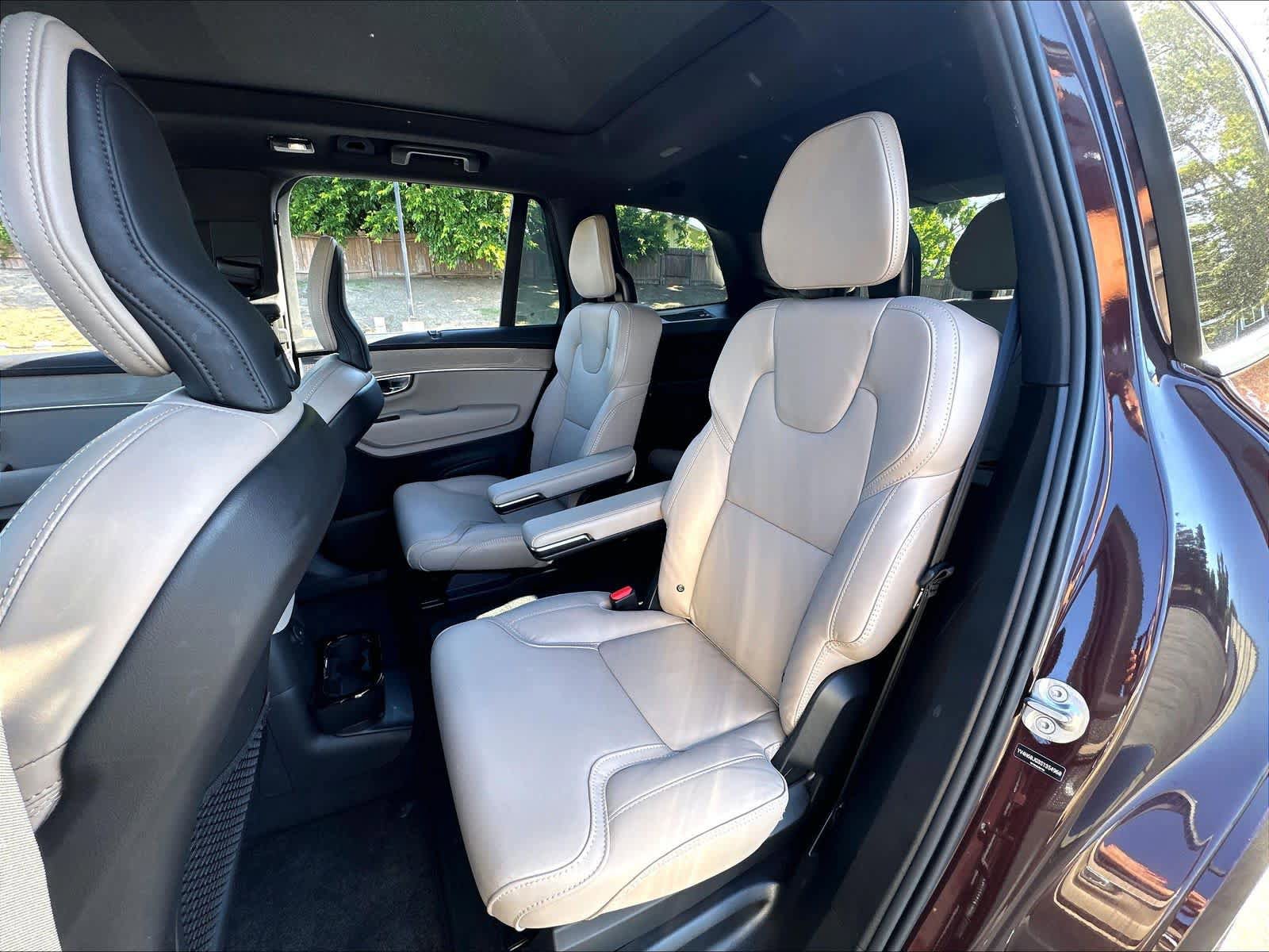 Used 2025 Volvo XC90 T8 Ultra AWD/4WD image 29