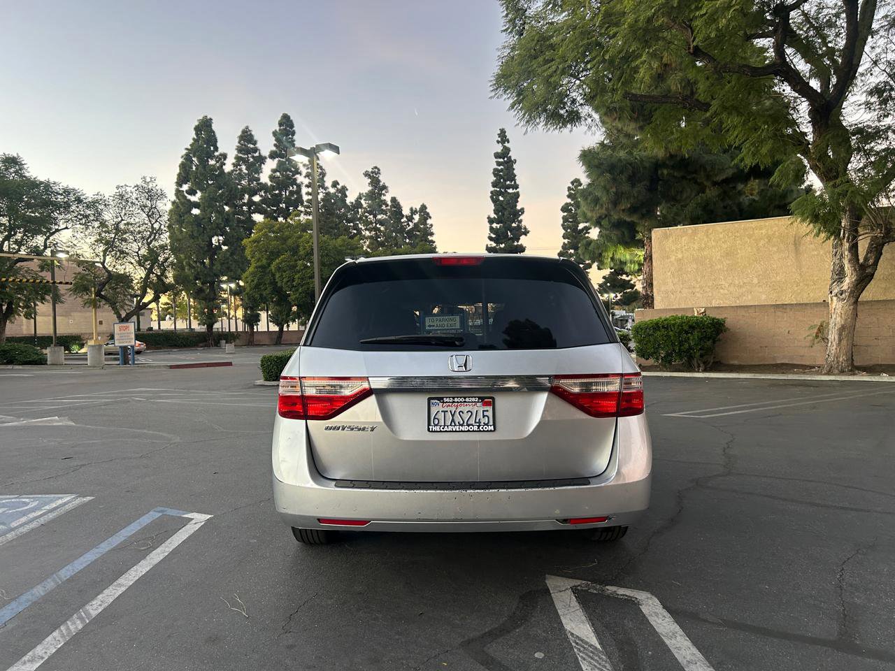 Used 2012 Honda Odyssey LX image 4
