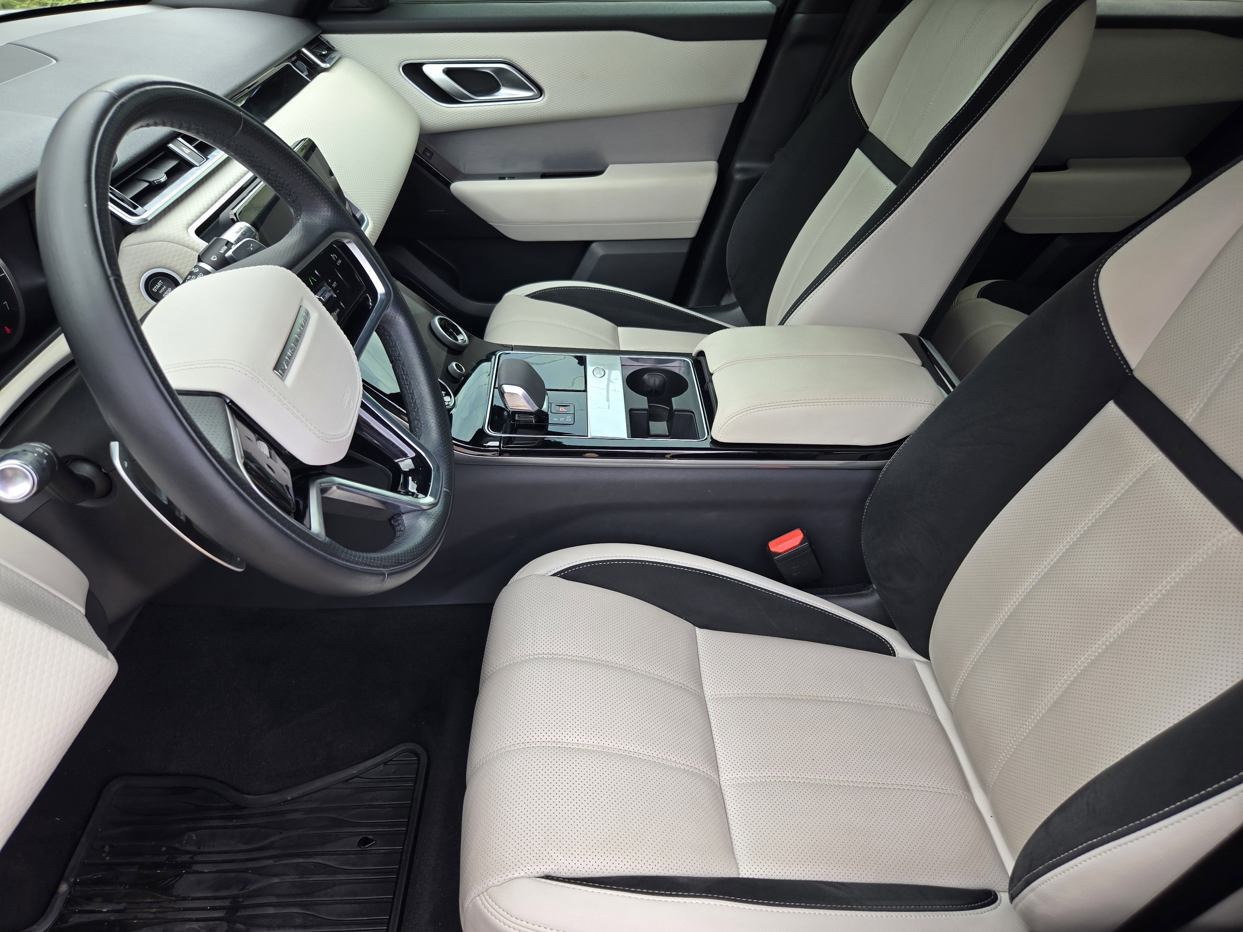 Used 2021 Land Rover Range Rover Velar R-Dynamic S AWD/4WD image 9
