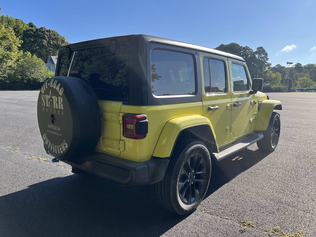 Used 2023 Jeep Wrangler Unlimited Sahara w/ Dual Top Group AWD/4WD image 3