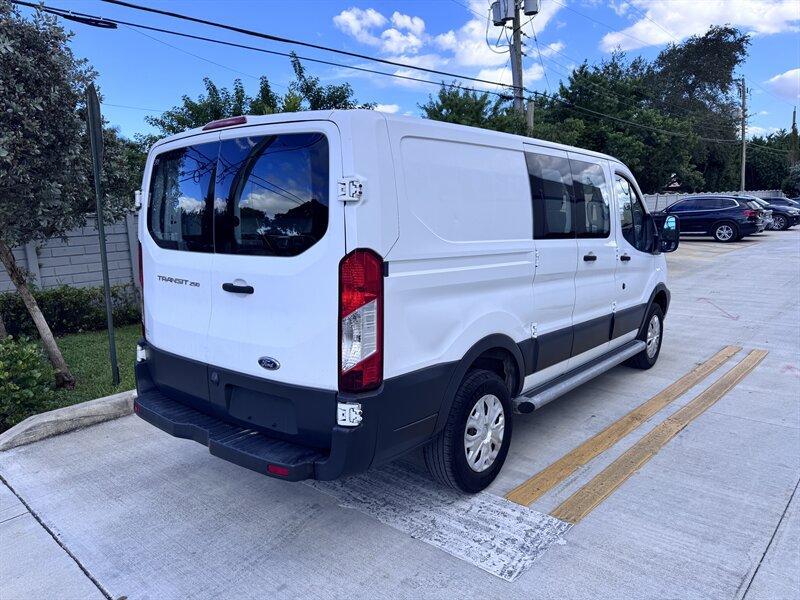 Used 2016 Ford Transit 250 130 Low Roof w/ Exterior Upgrade Package RWD image 5