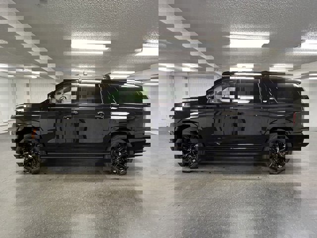 New 2025 Cadillac Escalade ESV Sport Platinum w/ LPO, ONYX Package image 2