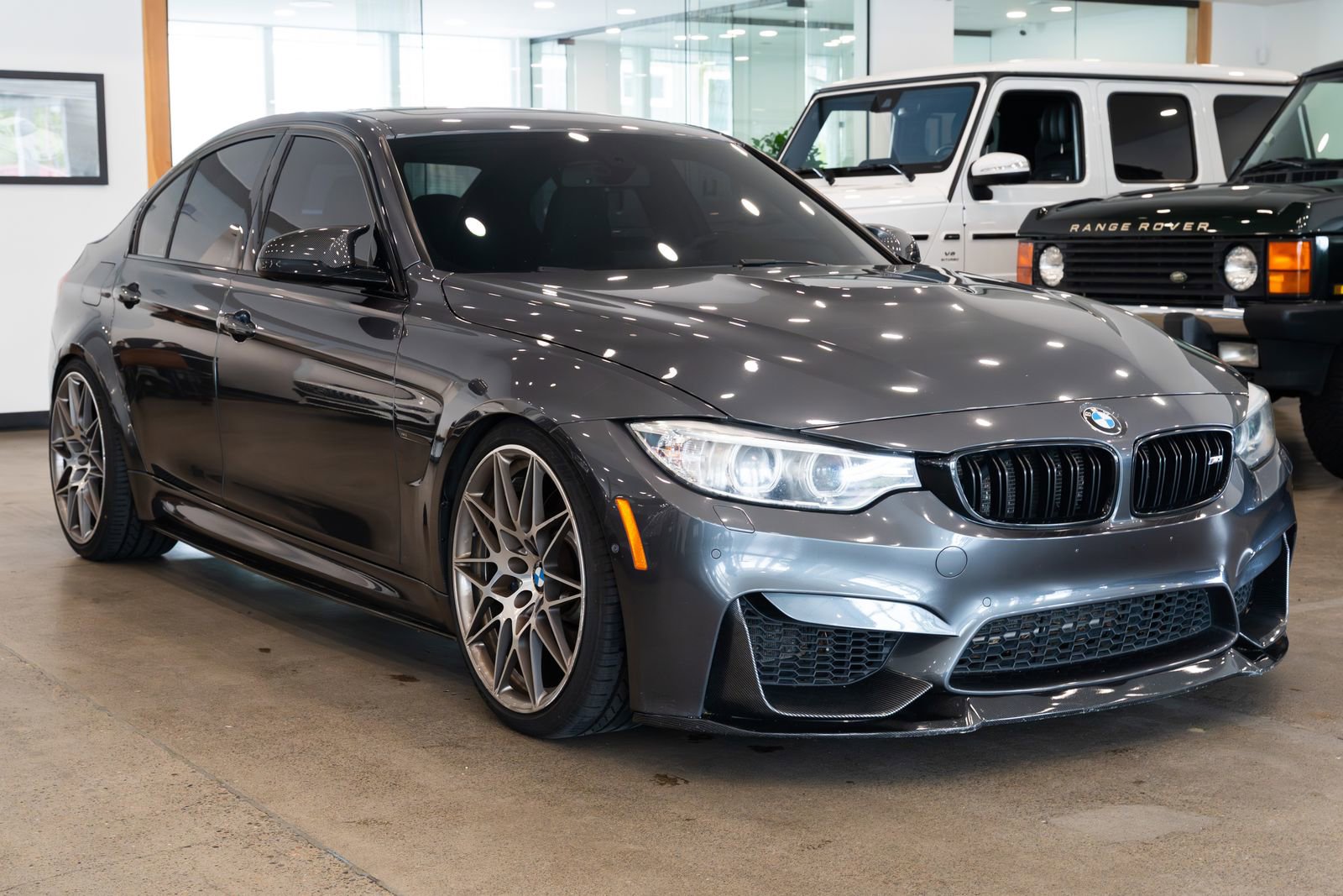 Used 2017 BMW M3 RWD image 3