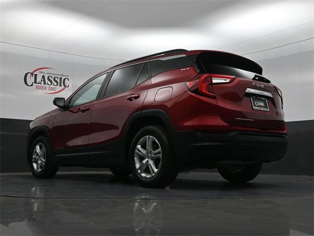 Used 2023 GMC Terrain SLE w/ Driver Convenience Package image 24