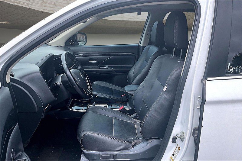 Used 2017 Mitsubishi Outlander SEL FWD image 20