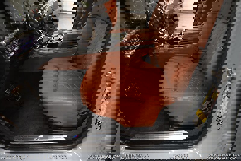 Used 2023 BMW 760i xDrive w/ Parking Assistance Package image 14