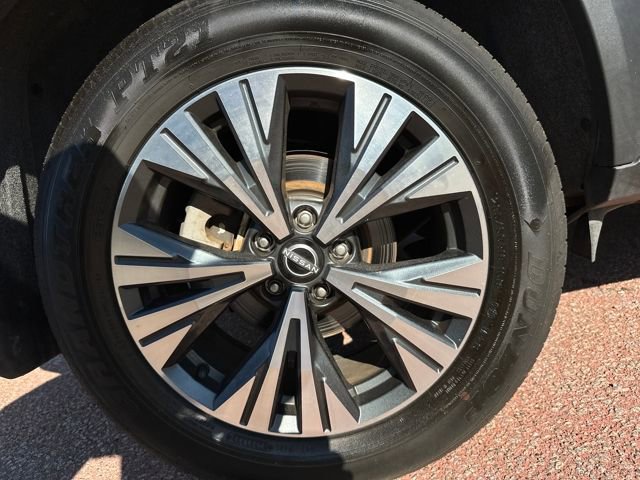 Used 2023 Nissan Rogue SV AWD/4WD image 29