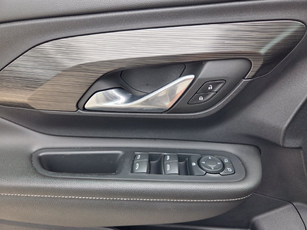Used 2023 GMC Terrain SLE w/ Elevation Edition FWD image 22