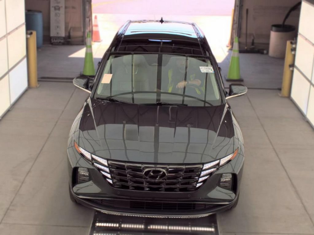 Used 2023 Hyundai Tucson Limited AWD/4WD image 3