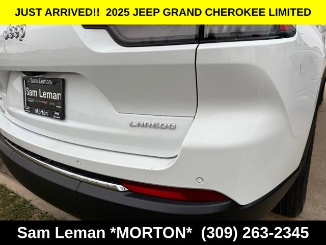 New 2025 Jeep Grand Cherokee L Laredo image 9