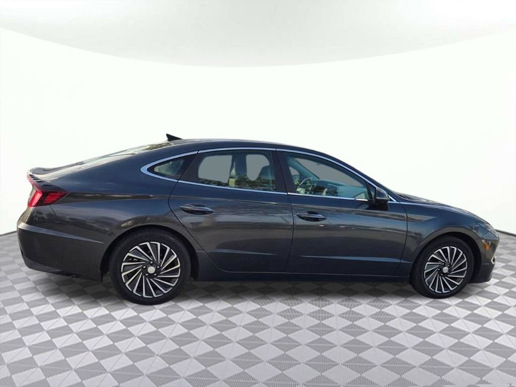 Used 2022 Hyundai Sonata Limited FWD image 5