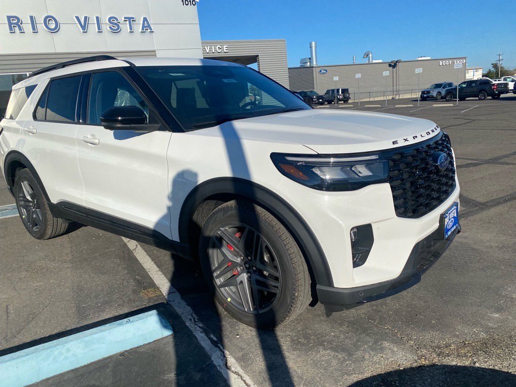 New 2025 Ford Explorer ST image 12
