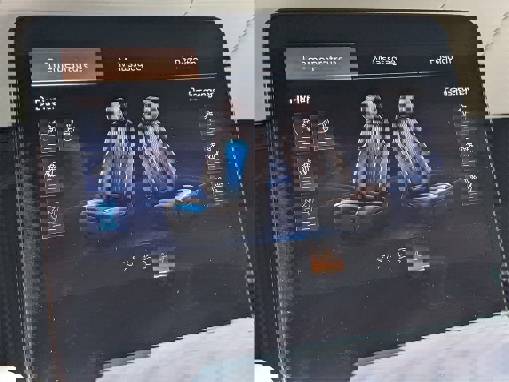 New 2026 Cadillac Vistiq Luxury w/ LPO, Floor Liner Package image 29