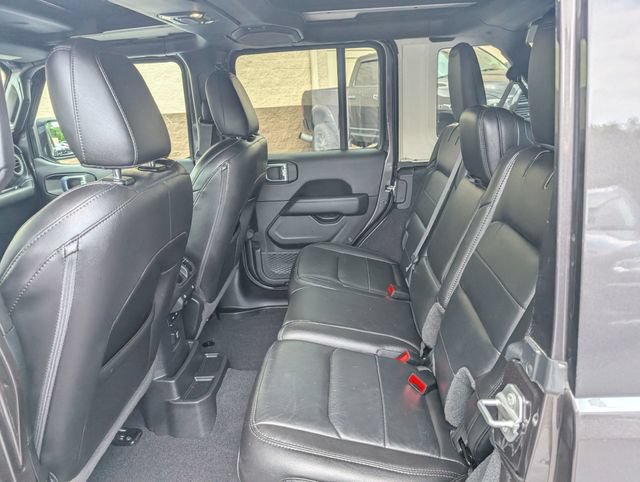 Used 2021 Jeep Wrangler Unlimited Sahara AWD/4WD image 9