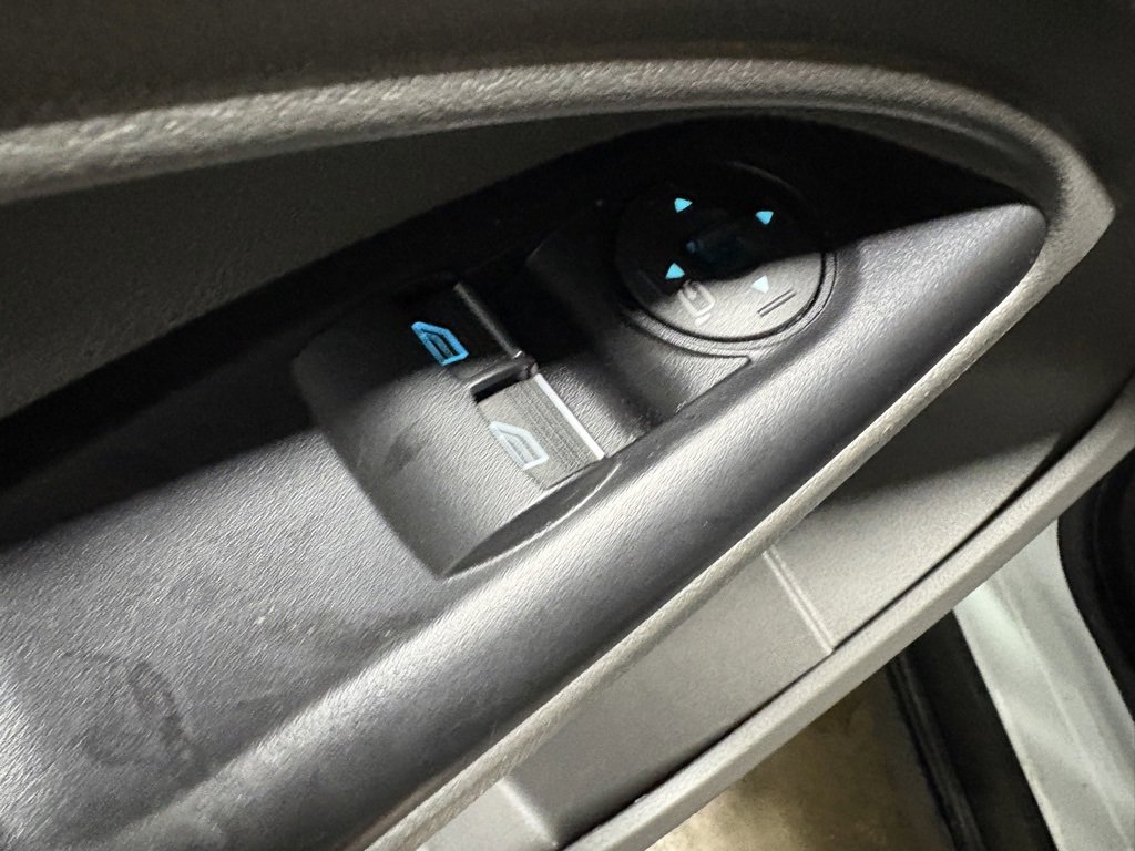 Used 2023 Ford Transit Connect XL image 23