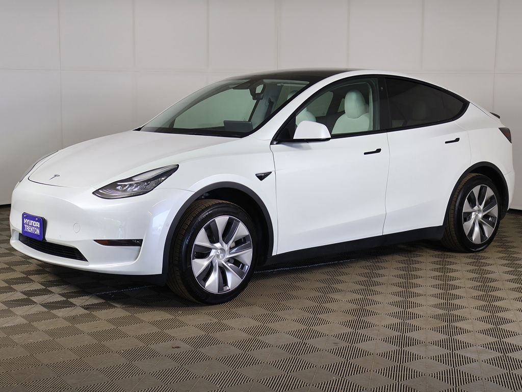 Used 2022 Tesla Model Y Long Range AWD/4WD image 9