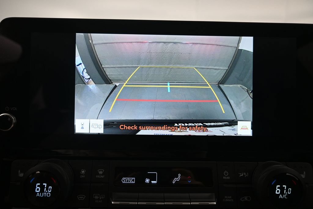 Used 2024 Toyota Grand Highlander AWD image 18
