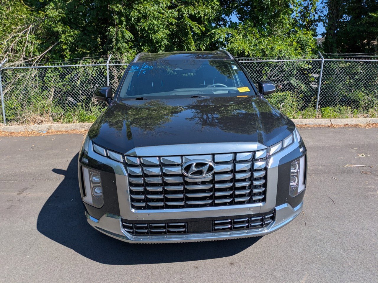 Used 2024 Hyundai Palisade Calligraphy AWD/4WD image 2