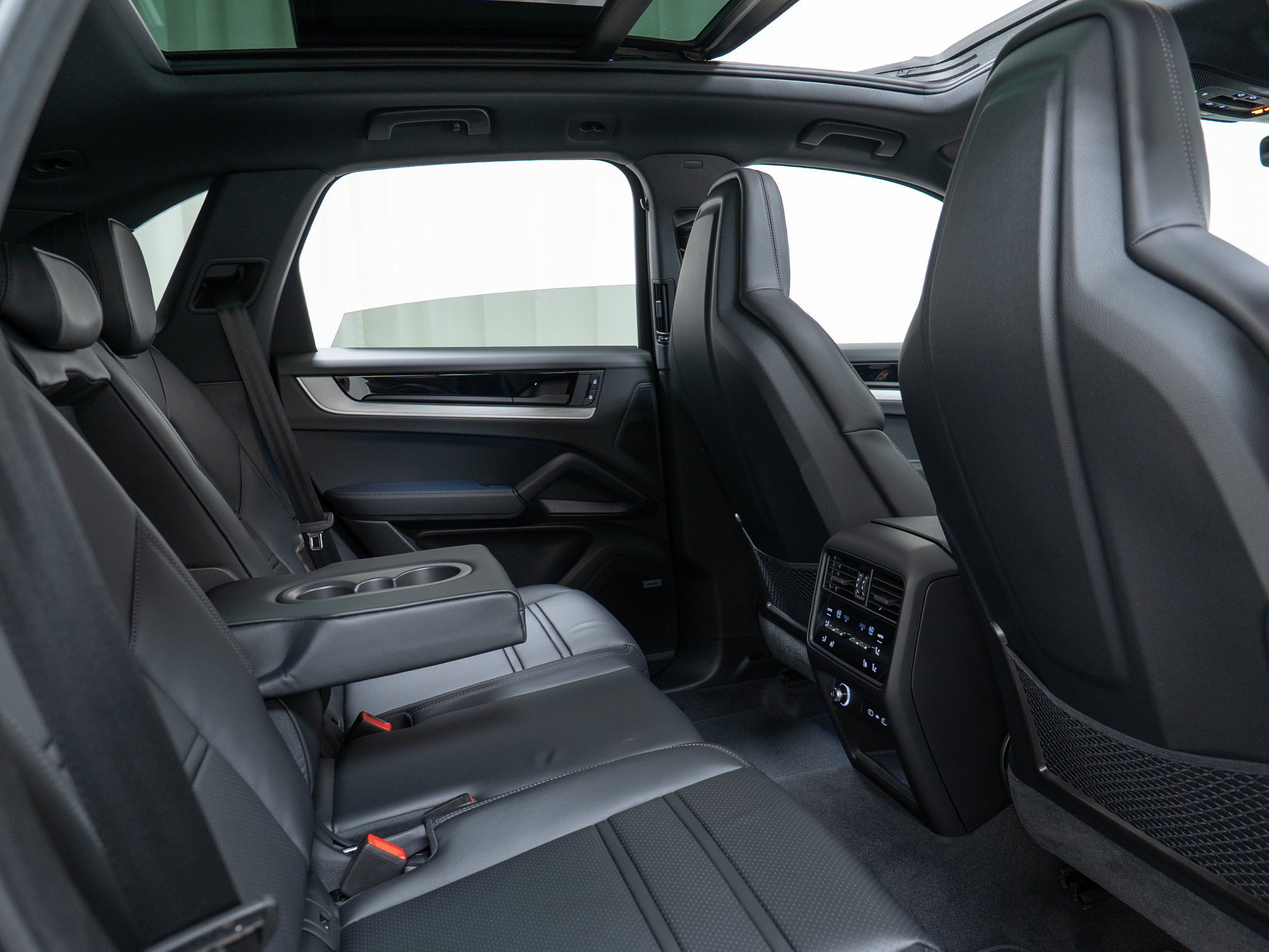 New 2026 Porsche Cayenne S AWD/4WD image 27