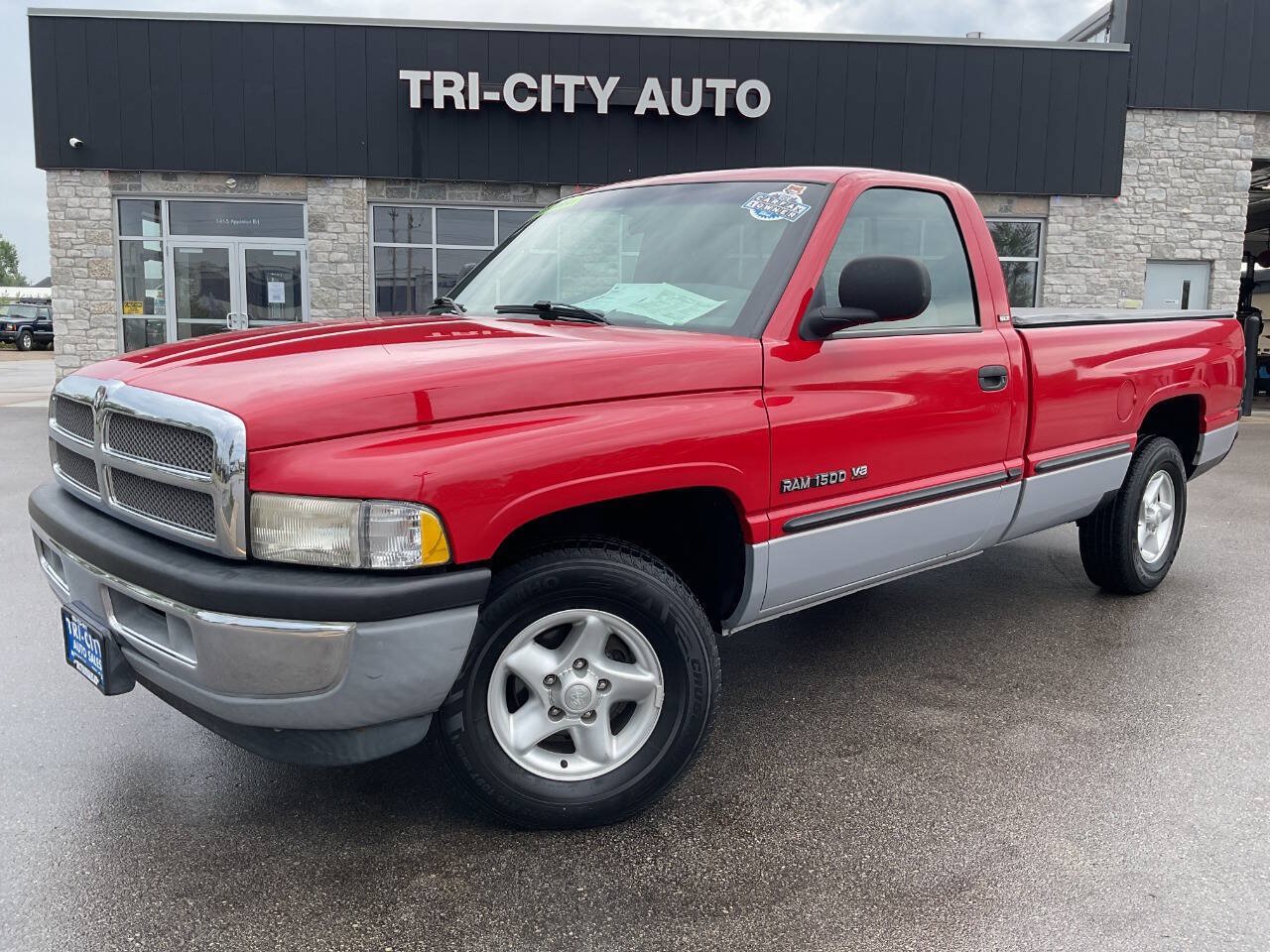 Used 1999 Dodge Ram 1500 Truck 2WD Regular Cab image 1