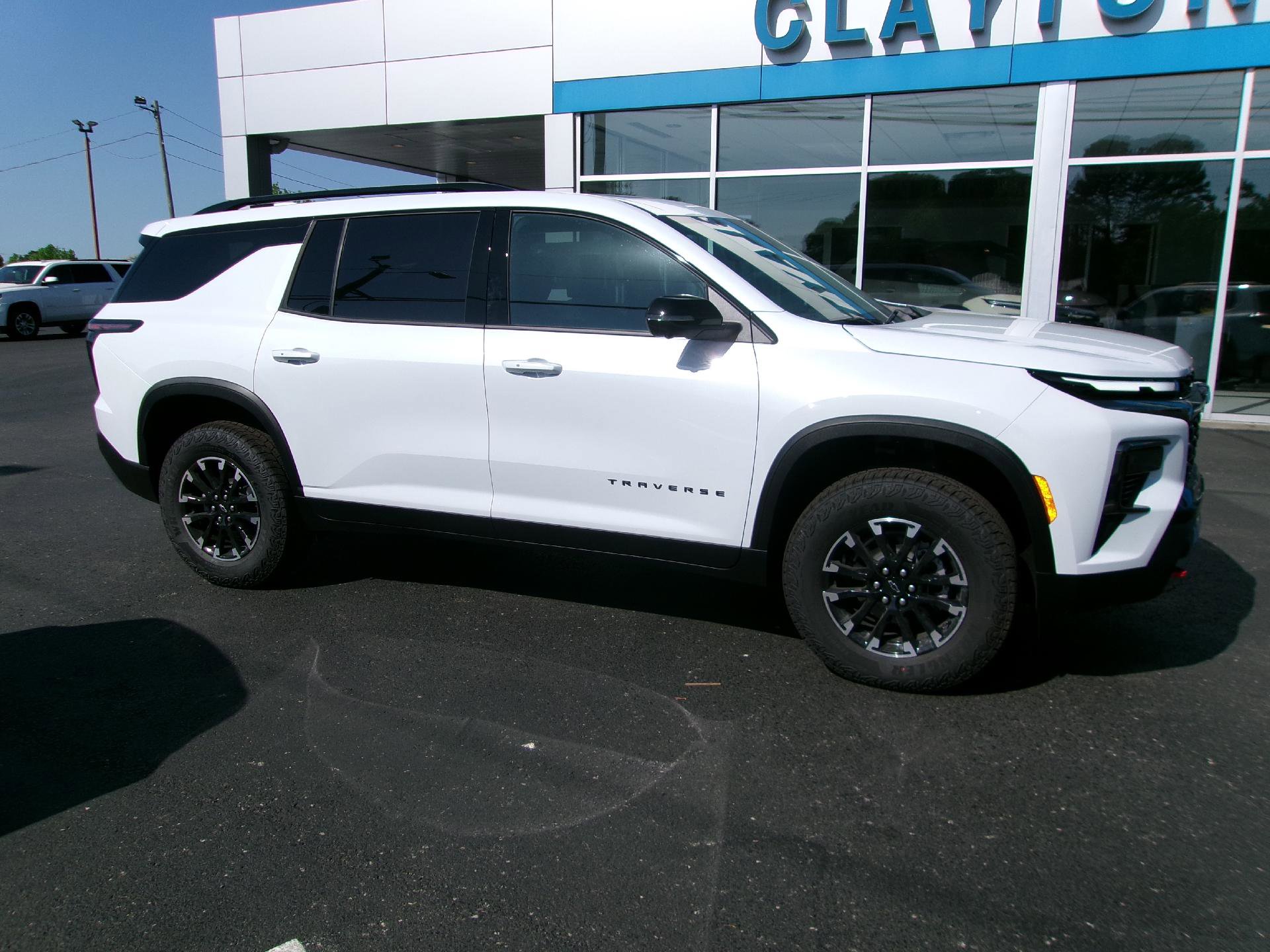 New 2026 Chevrolet Traverse Z71 w/ Driver Confidence Package AWD/4WD image 1