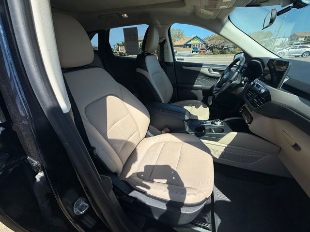 Used 2021 Ford Escape SEL w/ Technology Package image 10